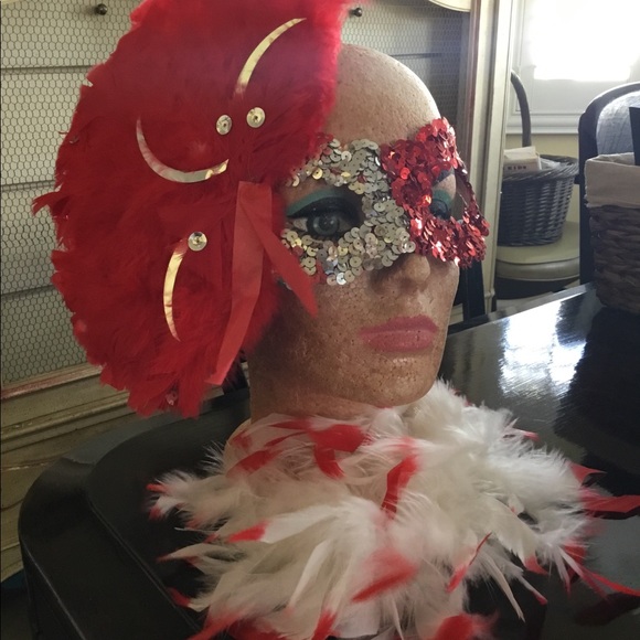 New Orleans Mardi Gras Masks - Picture 5 of 6